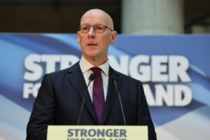 Шкотскиот парламент го избра Џон Свини за нов премиер