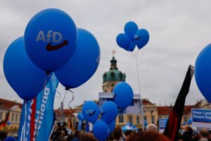 Во Штутгарт нападнати двајца пратеници на АфД, осомничени две девојки на возраст од 19 и 23 години