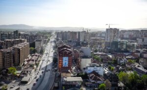 Во Косово од денеска само евра, измина преодниот рок што го одреди Централната банка за динарите