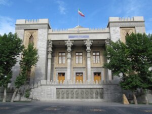 Иран воведе санкции за поединци и правни субјекти од САД и Велика Британија