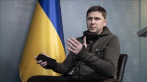 Подољак: Да се усвои единствена одлука за враќање на воено способни мажи во Украина