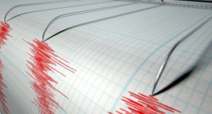 Земјотрес со јачина од 5,9 степени според Рихтеровата скала го погоди јапонскиот остров, на кој на Нова година загинаа 230 луѓе