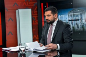 Лога: 2/3 за Програмата на ВМРО, но не и 2/3 за уставните измени
